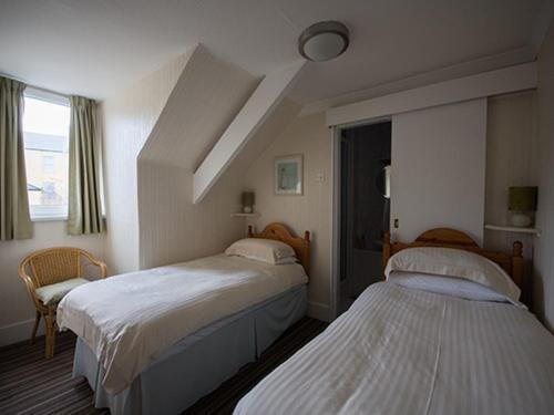 Poppy'S Guest House Плаймаут Номер фото